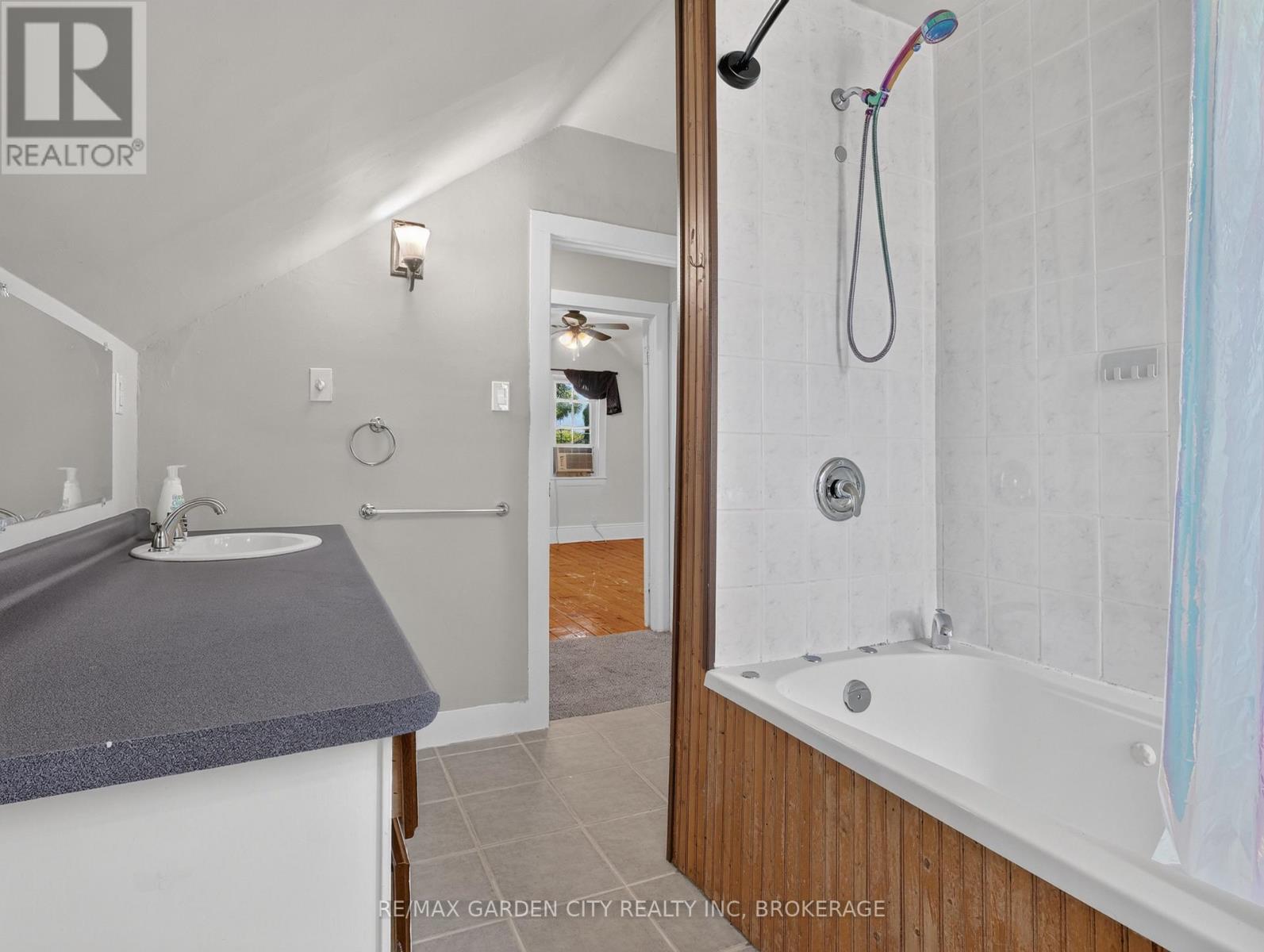 15 Catherine Street, St. Catharines, Ontario  L2R 5E4 - Photo 20 - X13636770