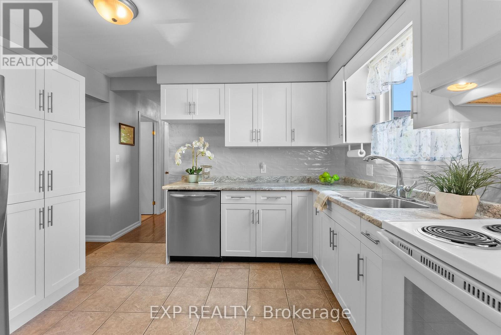 36 Vintage Crescent, St. Catharines, Ontario  L2S 3C6 - Photo 11 - X13636806