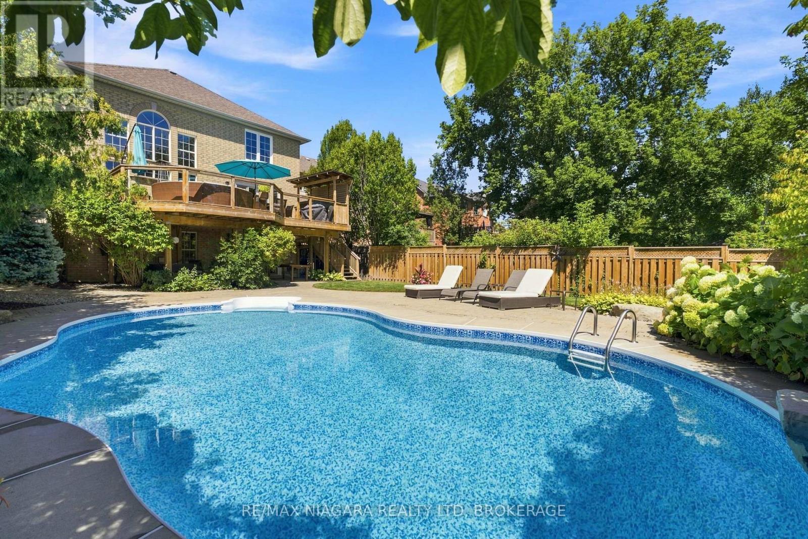 81 Gartshore Drive, Whitby, Ontario  L1P 1N5 - Photo 40 - E13637116