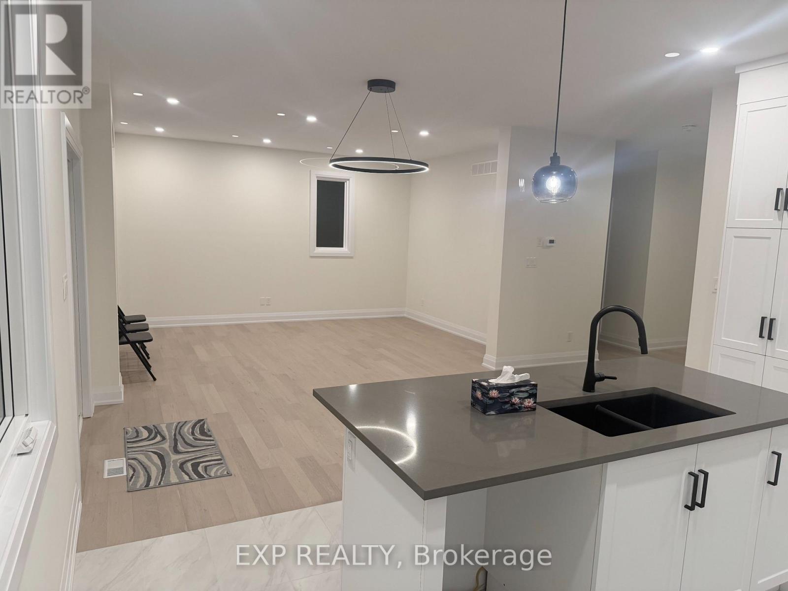 8723 Harlyn Common W, Niagara Falls, Ontario  L2G 0E4 - Photo 10 - X13637886
