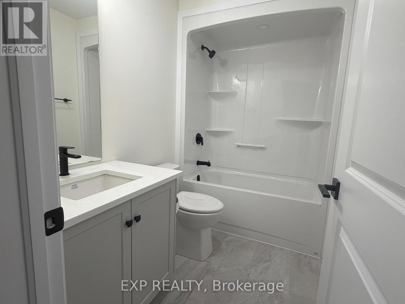 8723 Harlyn Common W, Niagara Falls, Ontario  L2G 0E4 - Photo 22 - X13637886
