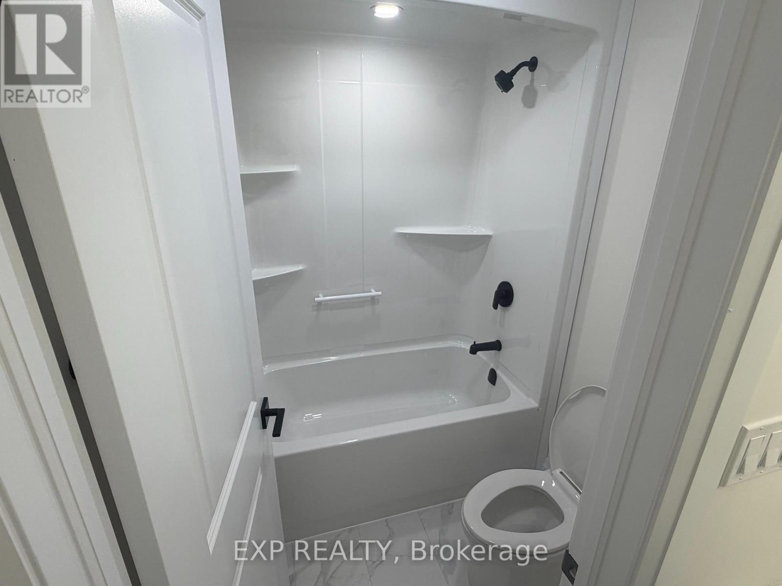 8723 Harlyn Common W, Niagara Falls, Ontario  L2G 0E4 - Photo 25 - X13637886