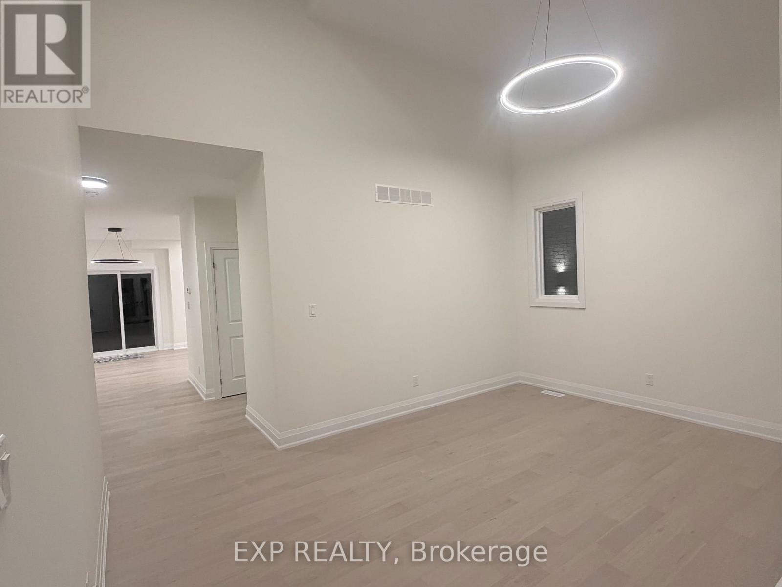 8723 Harlyn Common W, Niagara Falls, Ontario  L2G 0E4 - Photo 4 - X13637886