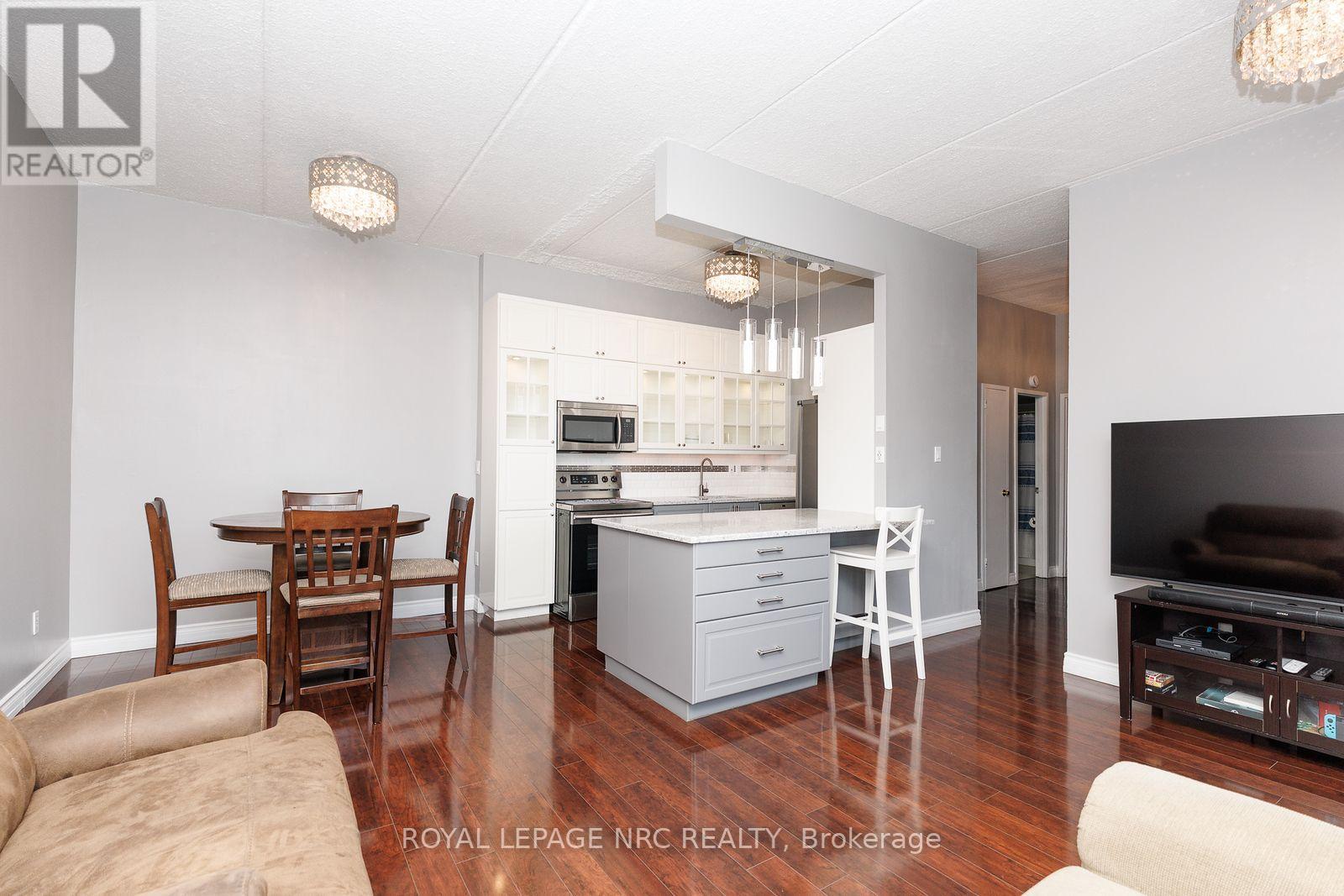515 - 196 Scott Street, St. Catharines, Ontario  L2N 5T2 - Photo 3 - X13637998