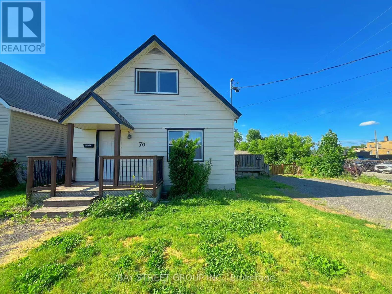 70 Courtwright Street, Fort Erie, Ontario  L2A 2R7 - Photo 2 - X13638050