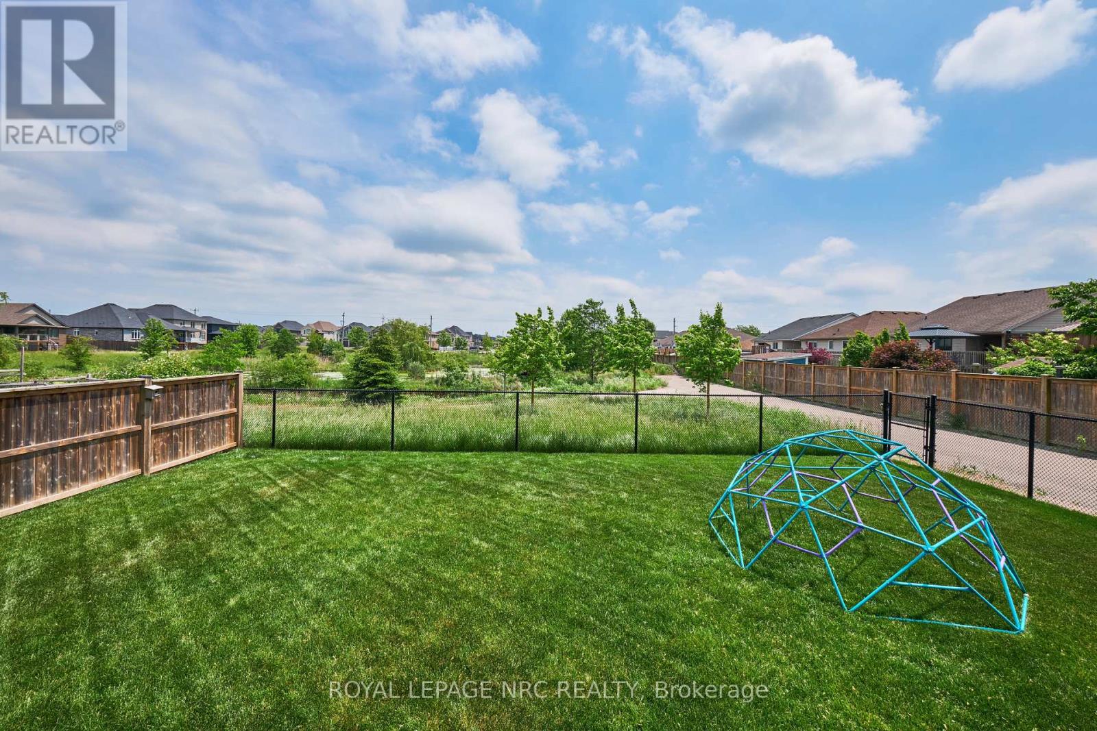 80 Days Avenue, Thorold, Ontario  L2V 0E6 - Photo 6 - X13638554