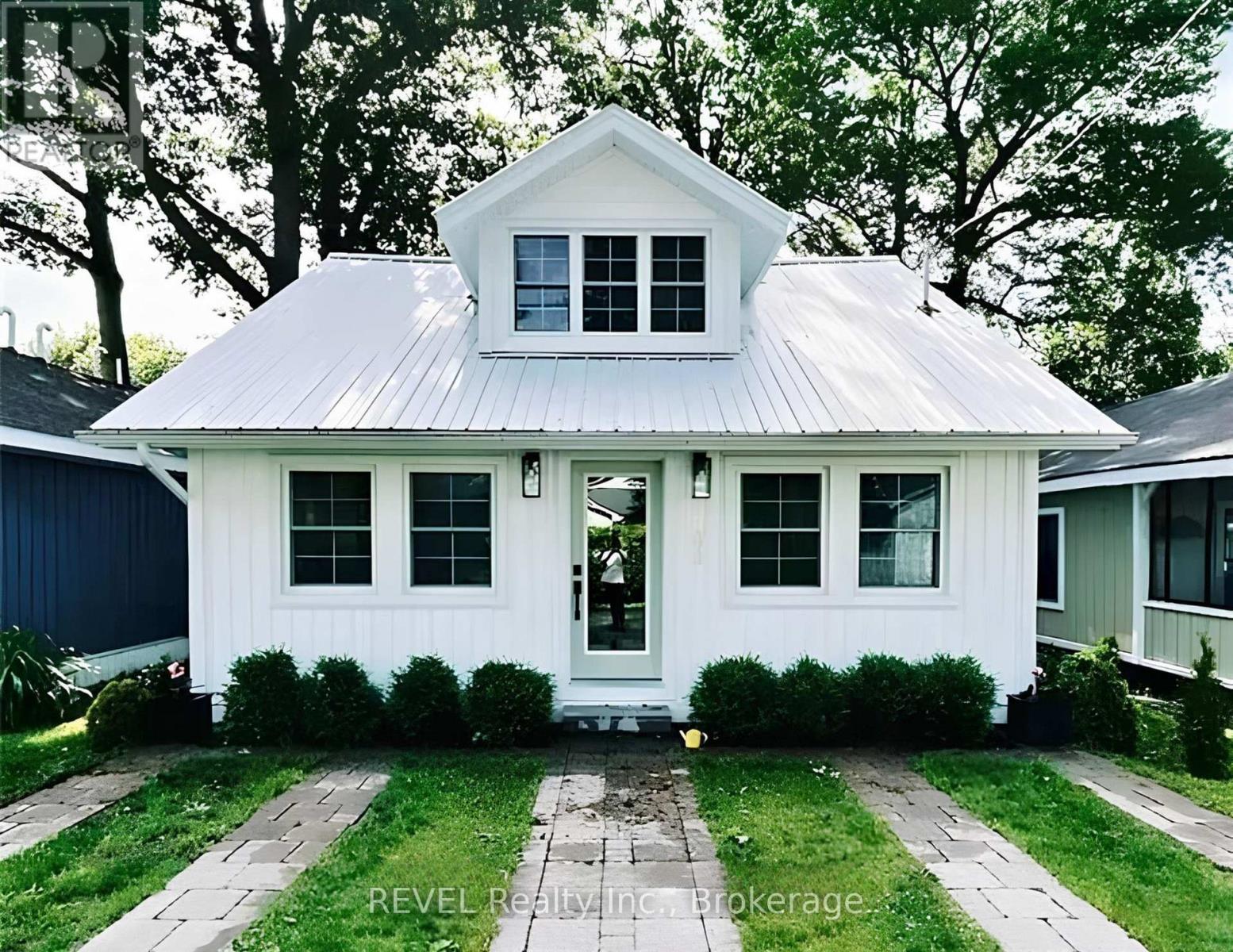 399 ELMWOOD AVENUE, Fort Erie, Ontario