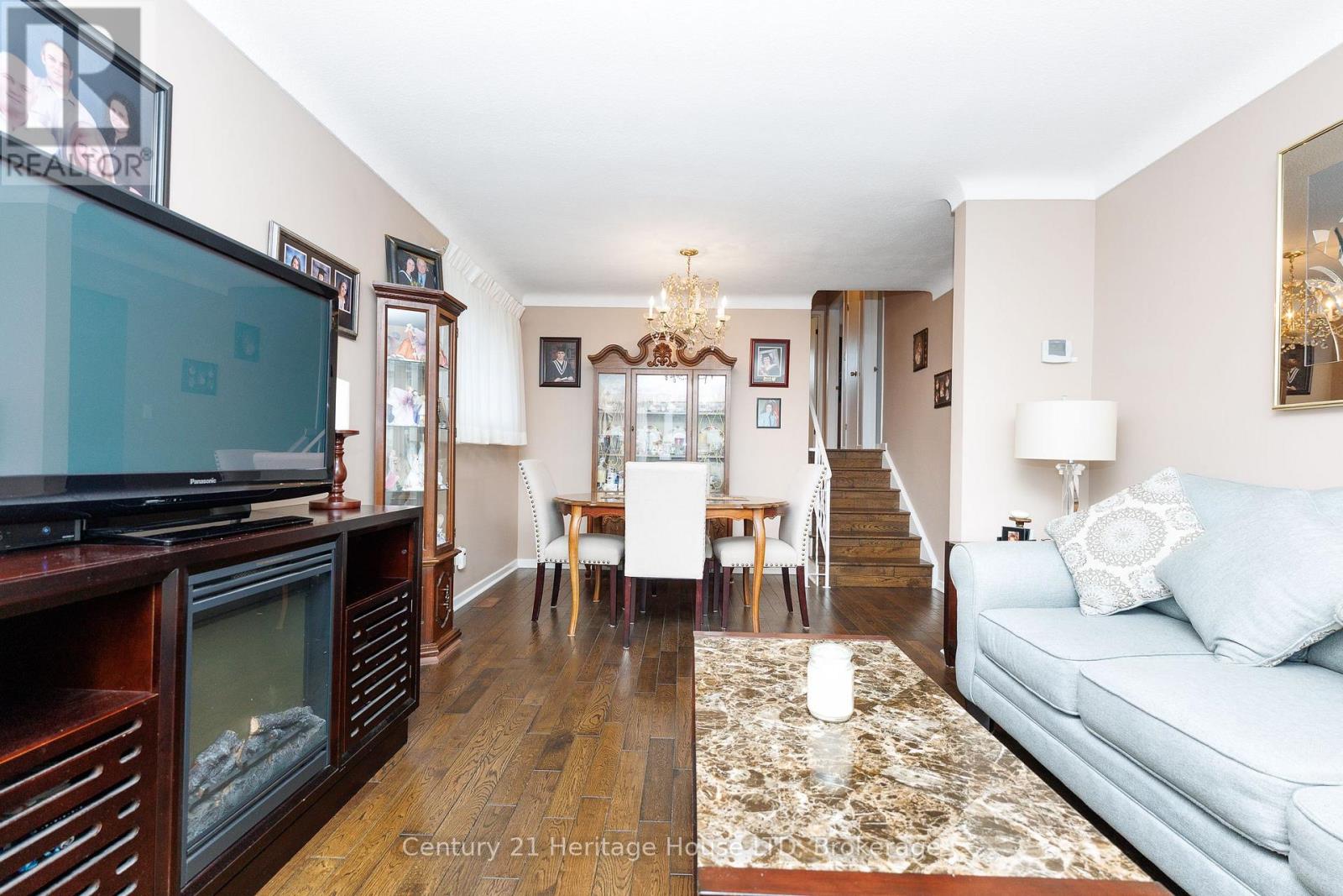 8086 Paddock Trail Drive, Niagara Falls, Ontario  L2H 1X3 - Photo 11 - X13638760