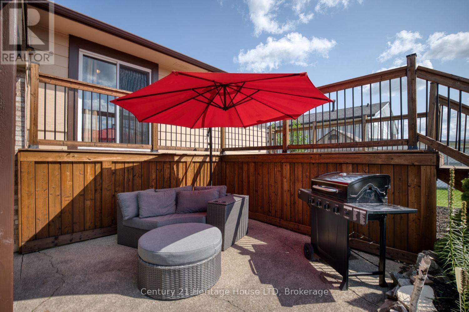 8086 Paddock Trail Drive, Niagara Falls, Ontario  L2H 1X3 - Photo 36 - X13638760
