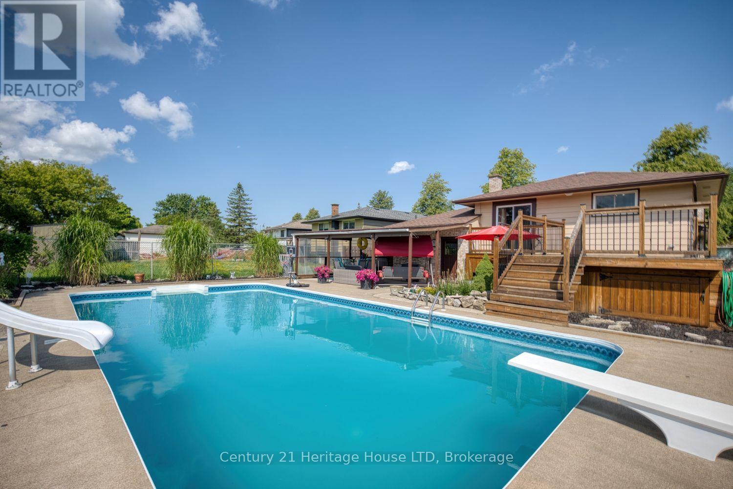 8086 Paddock Trail Drive, Niagara Falls, Ontario  L2H 1X3 - Photo 4 - X13638760