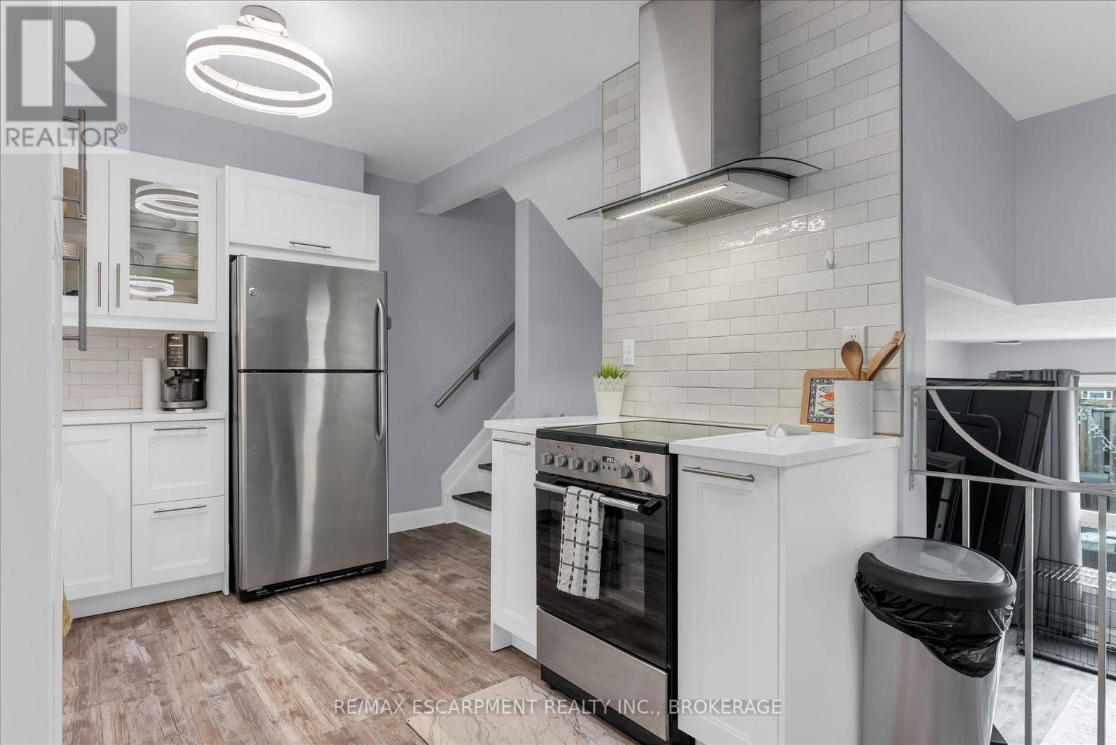 301 - 5 Viking Court, Grimsby, Ontario  L3M 3T8 - Photo 9 - X13638770