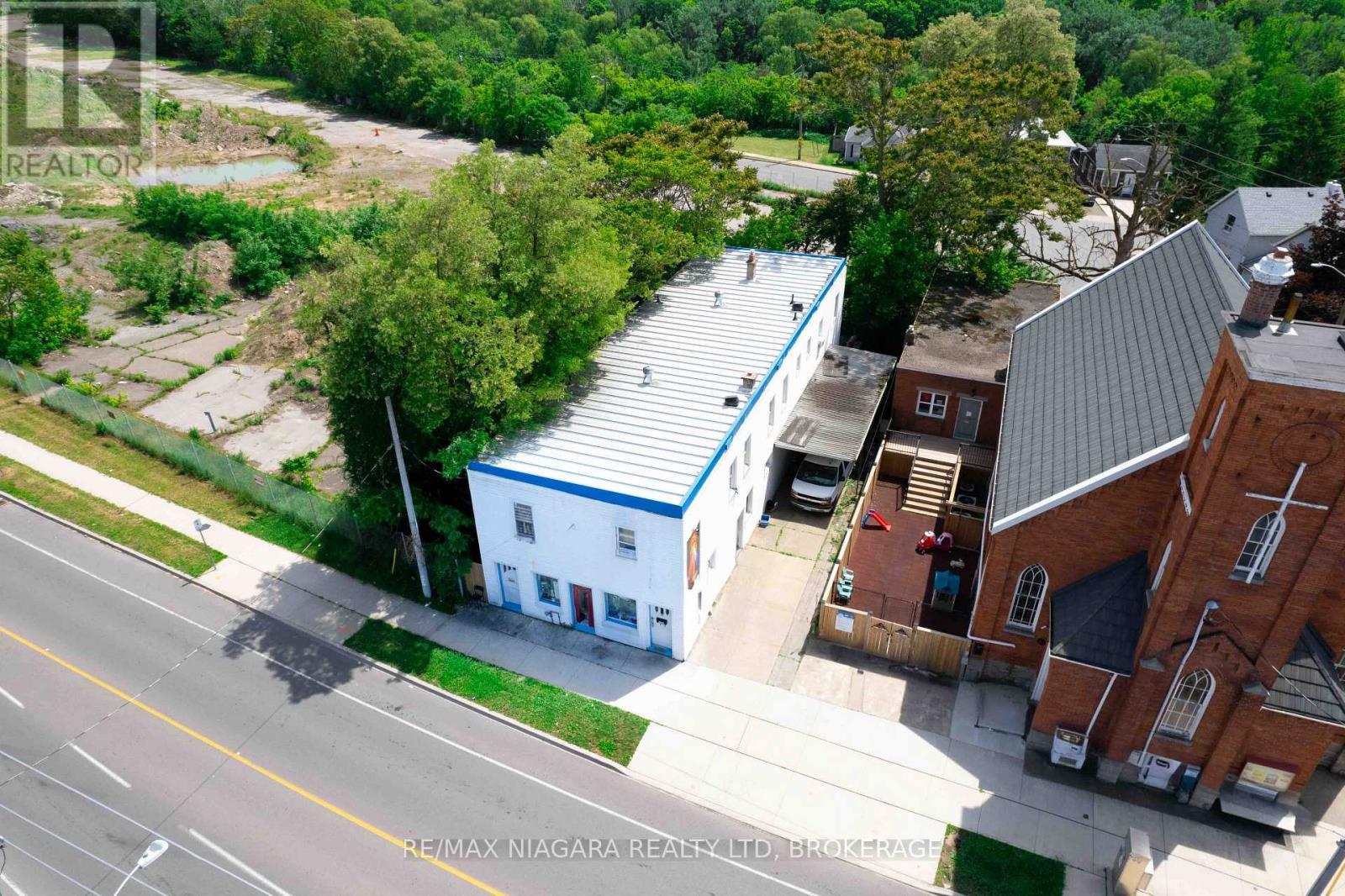 126 QUEENSTON STREET, St. Catharines, Ontario
