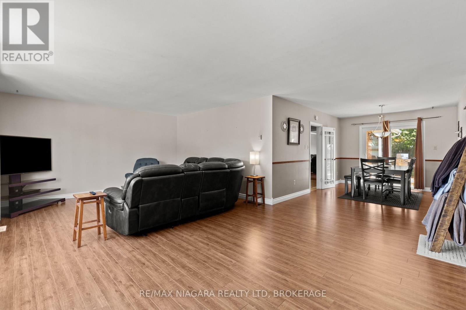 1161 Haist Street, Pelham, Ontario  L0S 1E2 - Photo 10 - X13638894