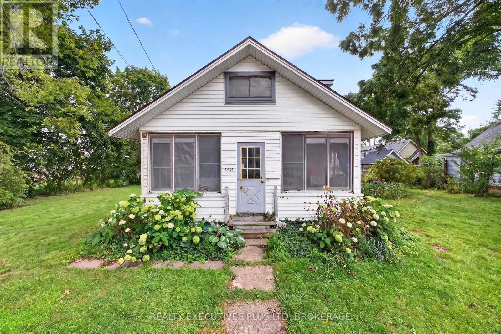 3907 ALEXANDRA ROAD, Fort Erie, Ontario