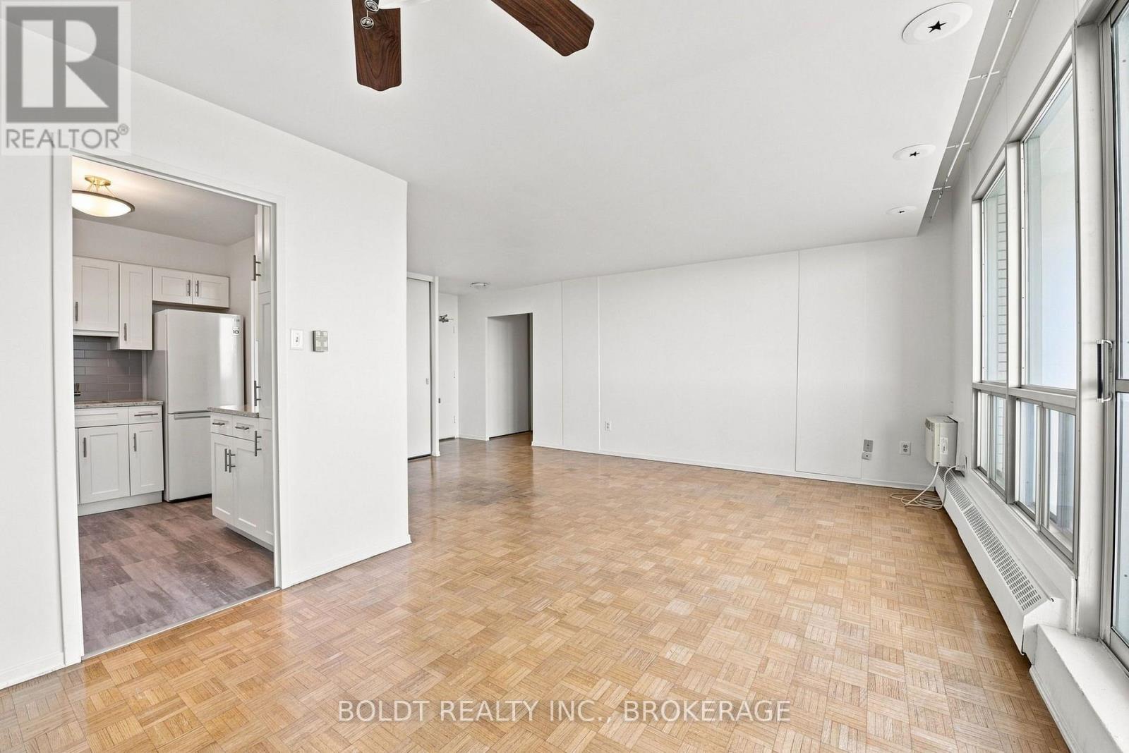 1206 - 15 Towering Heights Boulevard, St. Catharines, Ontario  L2T 3G7 - Photo 7 - X13640304