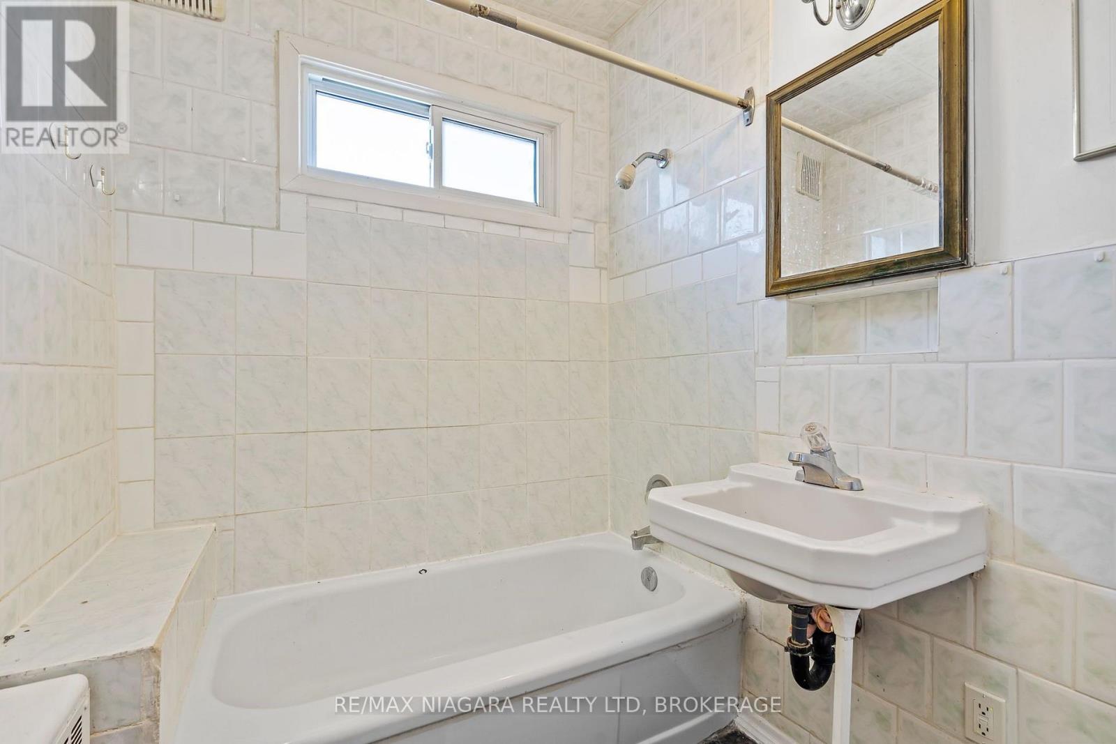 73 Hillview Road, St. Catharines, Ontario  L2S 1S8 - Photo 18 - X13640708