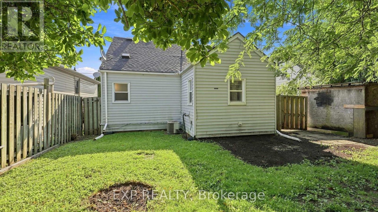 225 Grantham Avenue, St. Catharines, Ontario  L2M 4Z2 - Photo 34 - X13641378