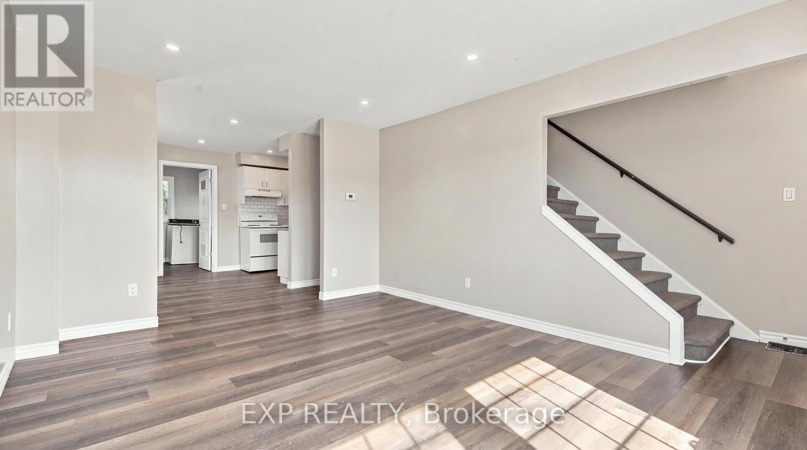 225 Grantham Avenue, St. Catharines, Ontario  L2M 4Z2 - Photo 5 - X13641378