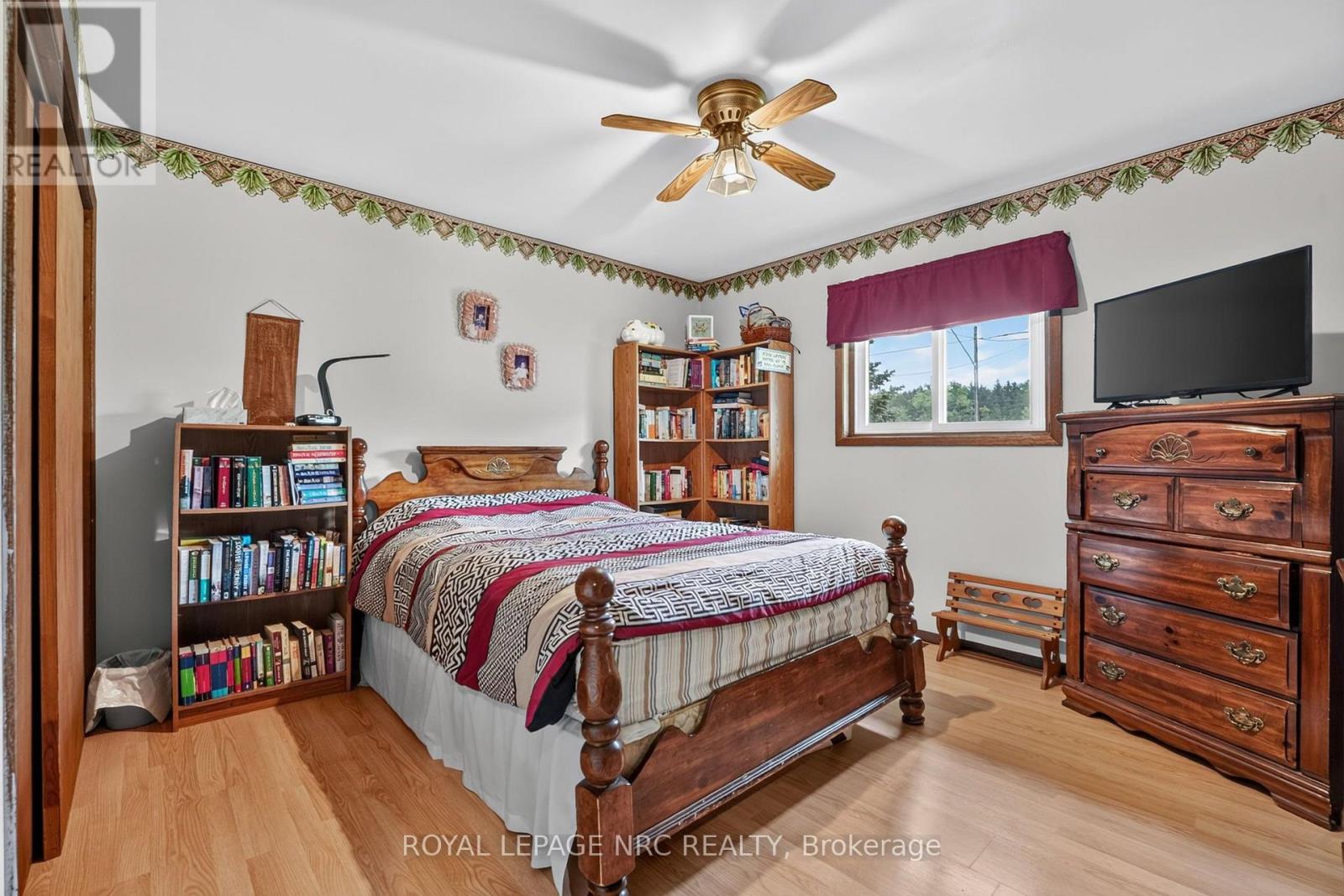 545 Belleview Boulevard, Fort Erie, Ontario  L0S 1N0 - Photo 18 - X13642738