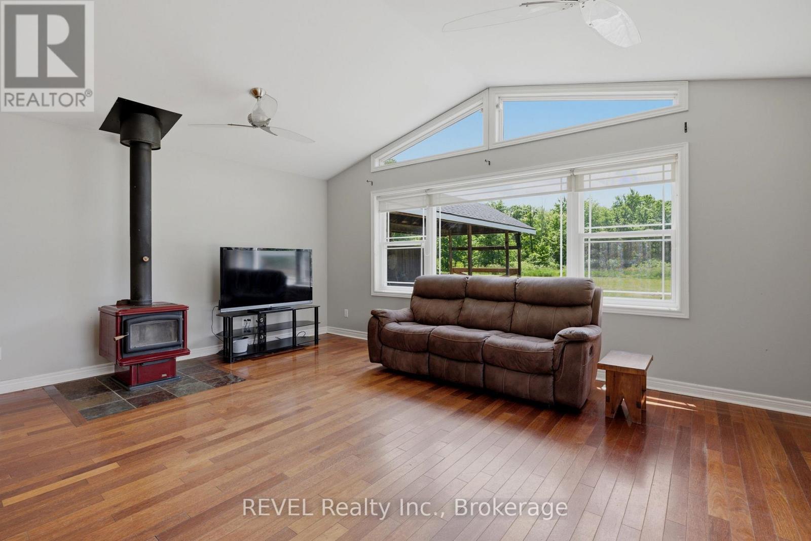 8238 Concession 5 Road, West Lincoln, Ontario  L0R 1E0 - Photo 25 - X13642932
