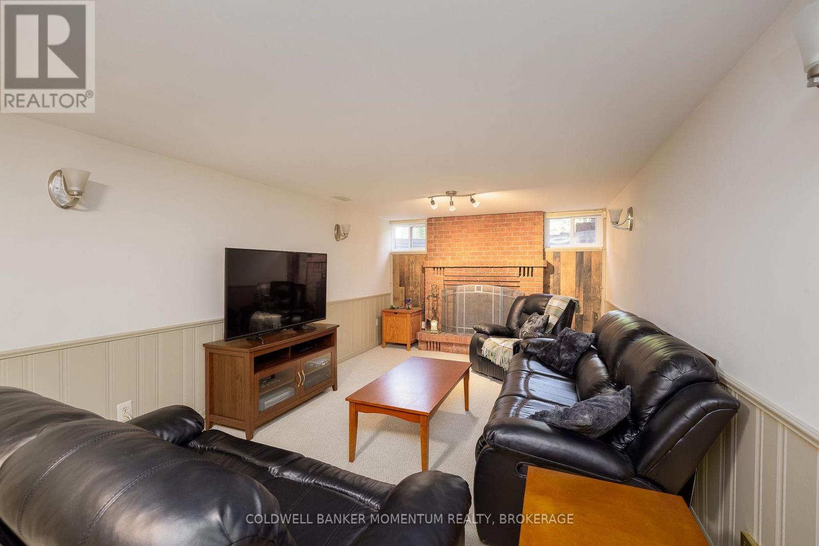 212 Livingston Avenue, Grimsby, Ontario  L3M 4V8 - Photo 32 - X13643170