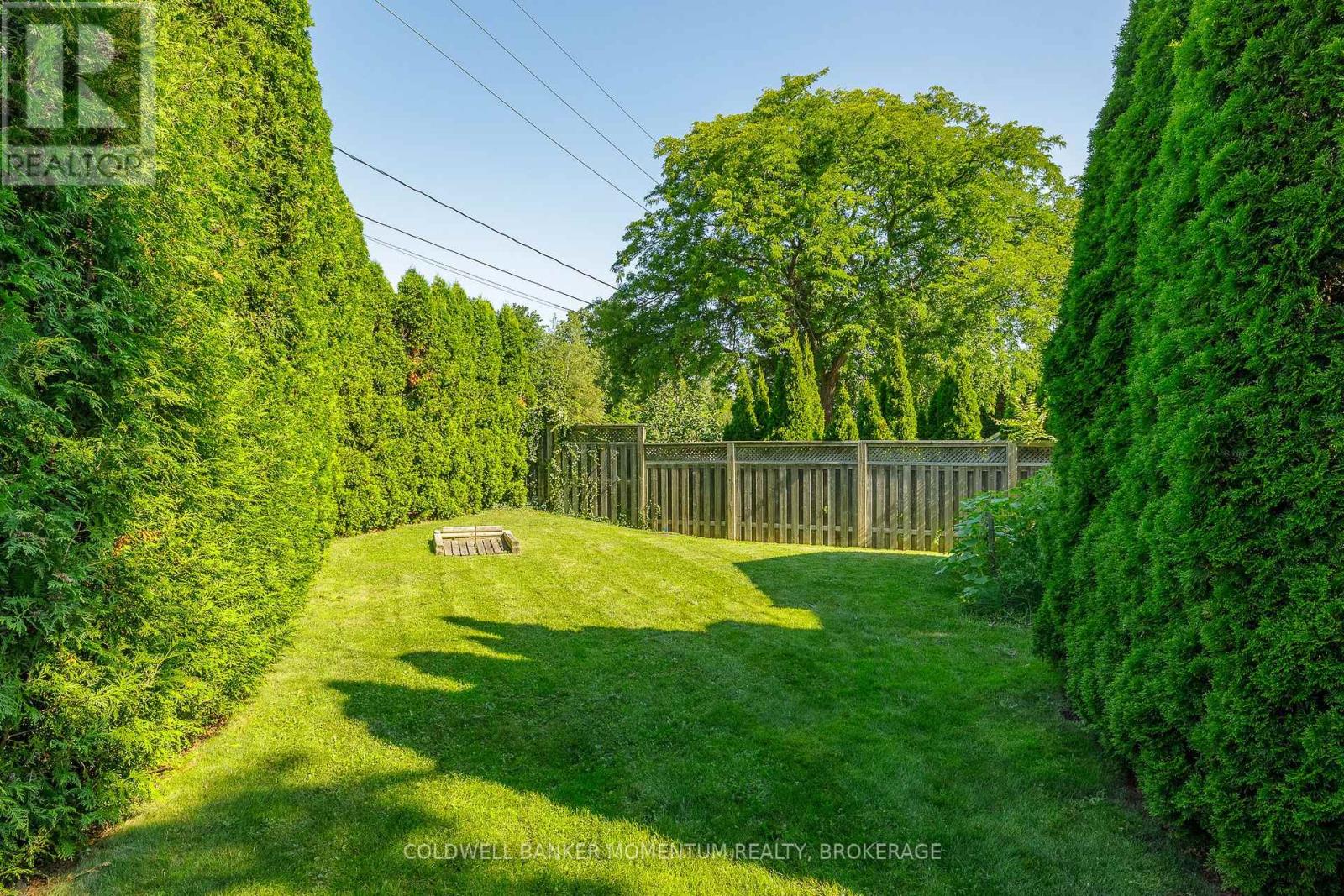 212 Livingston Avenue, Grimsby, Ontario  L3M 4V8 - Photo 44 - X13643170