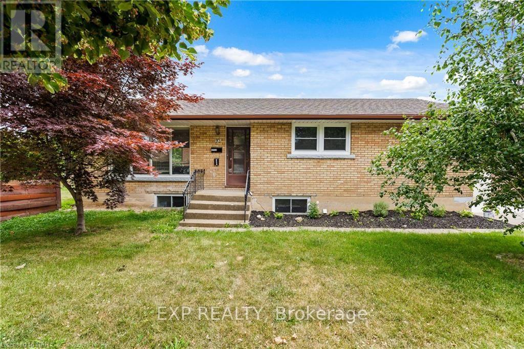 LOWER - 92 MARGERY AVENUE, St. Catharines, Ontario