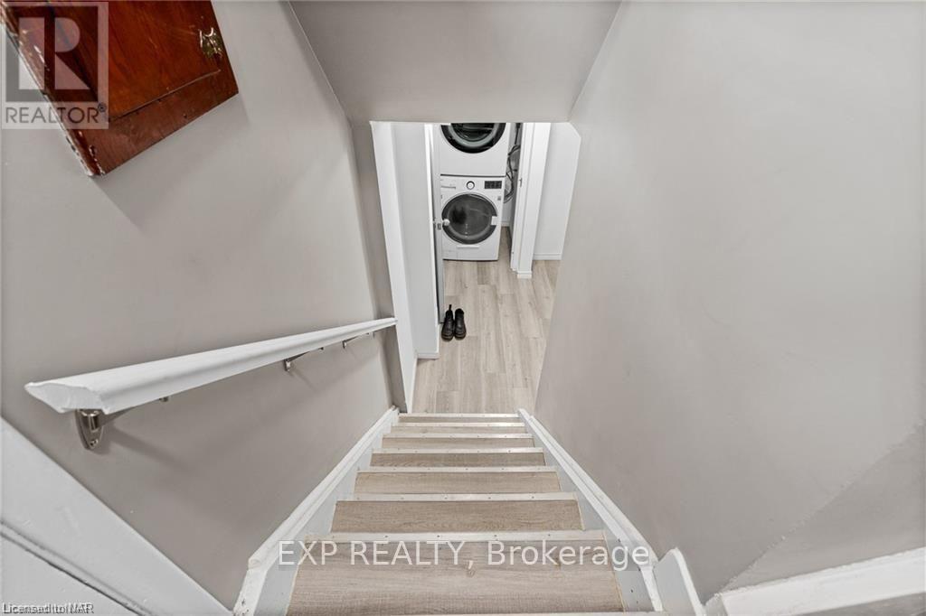 Lower - 92 Margery Avenue, St. Catharines, Ontario  L2R 6K1 - Photo 5 - X13643316