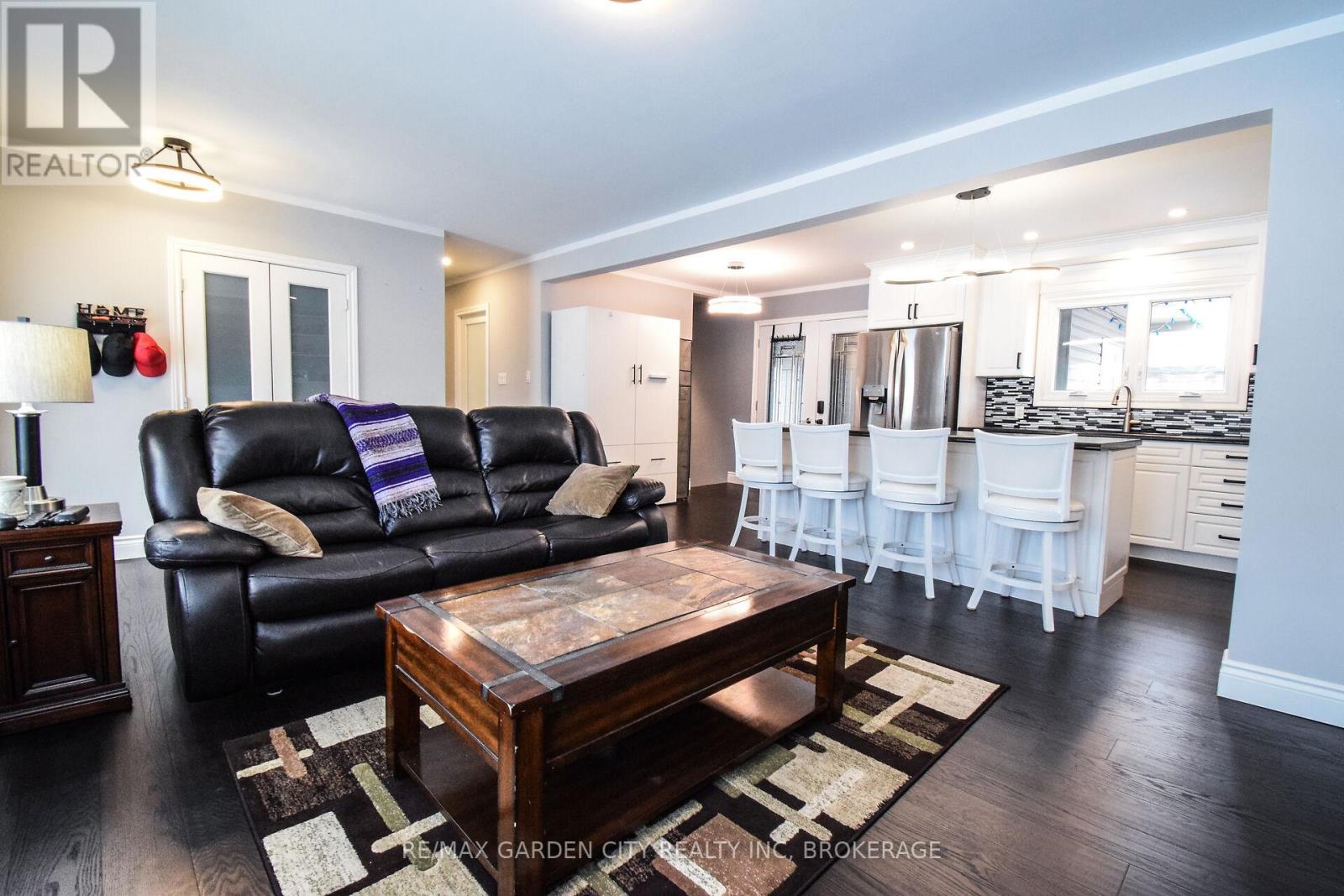91 Crescent Drive, Welland, Ontario  L3B 2X4 - Photo 4 - X13643672