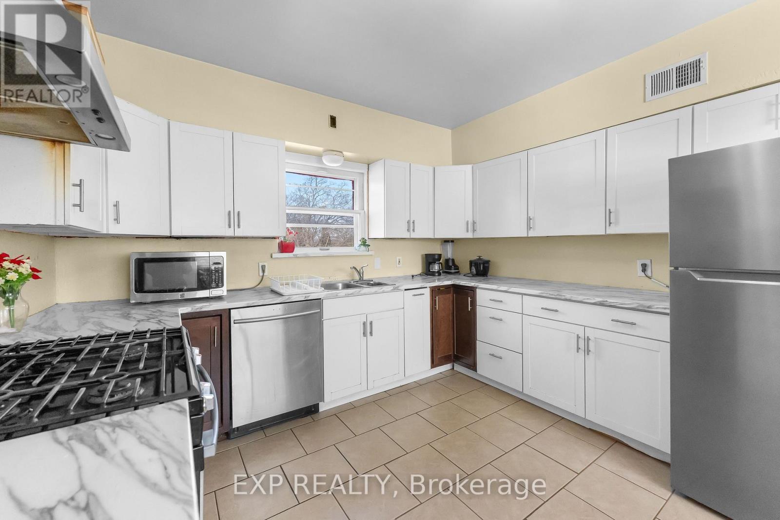 5958 Summer Street, Niagara Falls, Ontario  L2G 1M3 - Photo 14 - X13643720