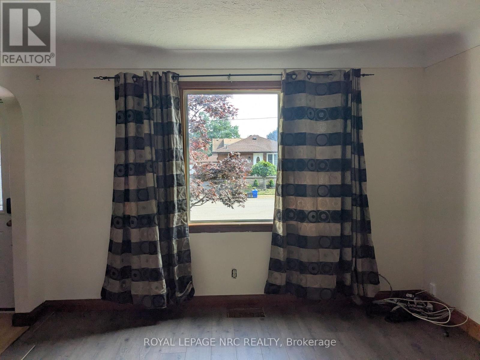 Upper - 187 Neff Street, Port Colborne, Ontario  L3K 3T7 - Photo 5 - X13643778