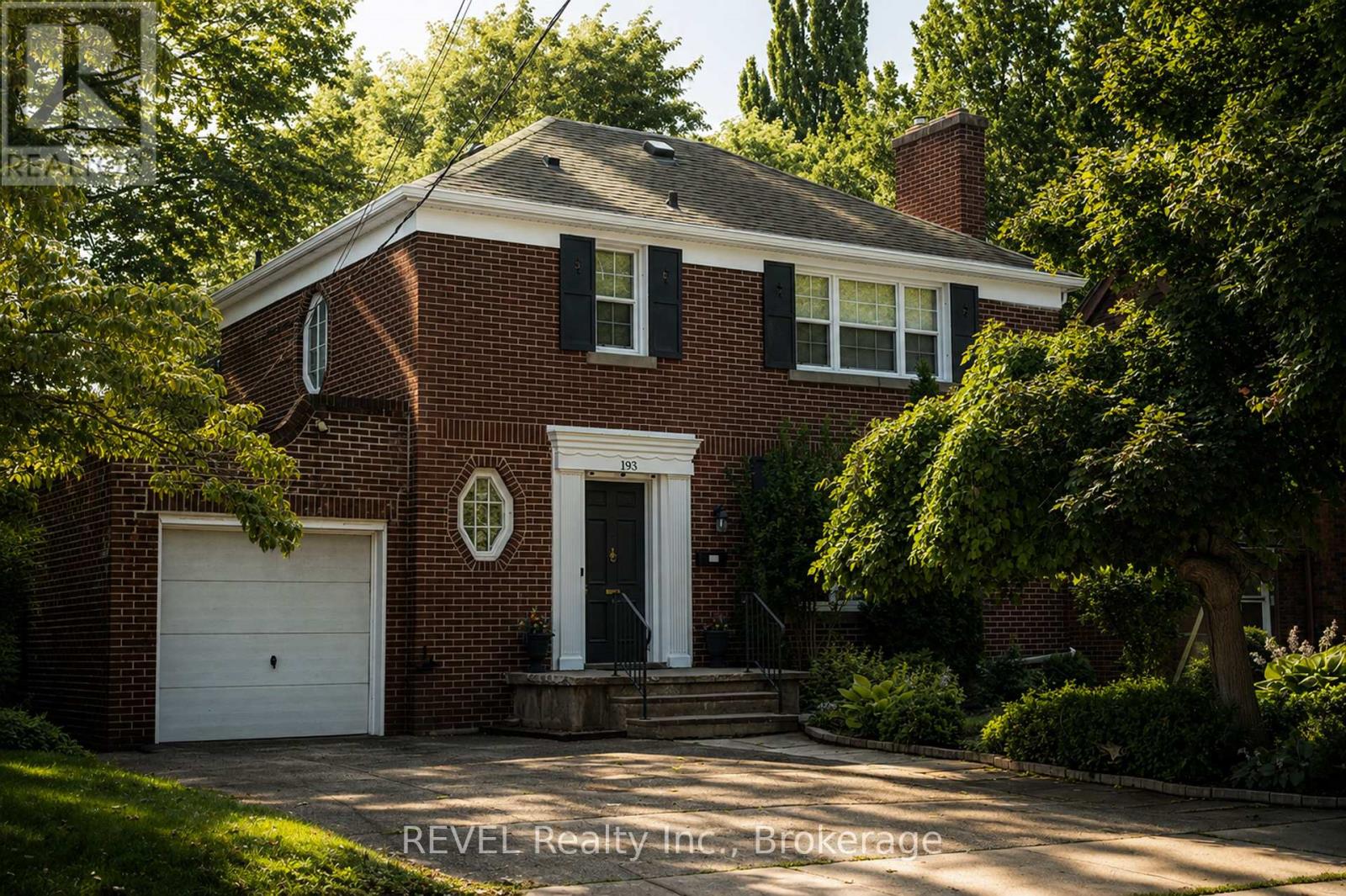 193 ONTARIO STREET, St. Catharines, Ontario