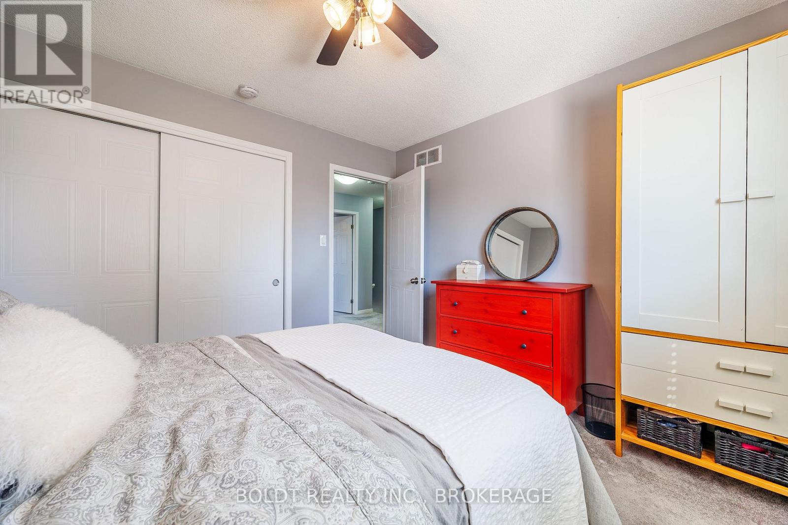 86 Devine Crescent, Thorold, Ontario  L2V 5A4 - Photo 14 - X13644346