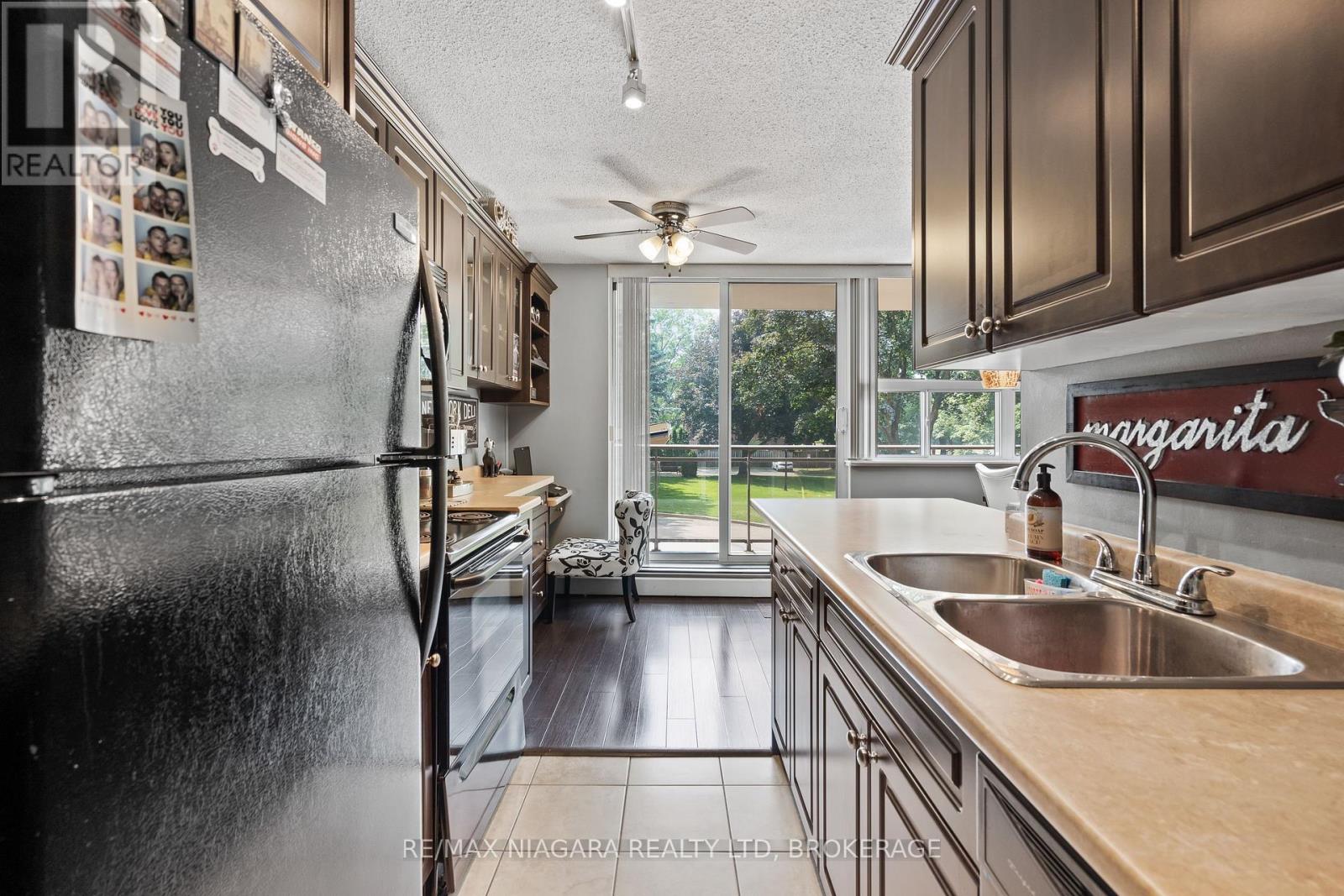 205 - 6390 Huggins Street, Niagara Falls, Ontario  L2J 1H1 - Photo 8 - X13644348