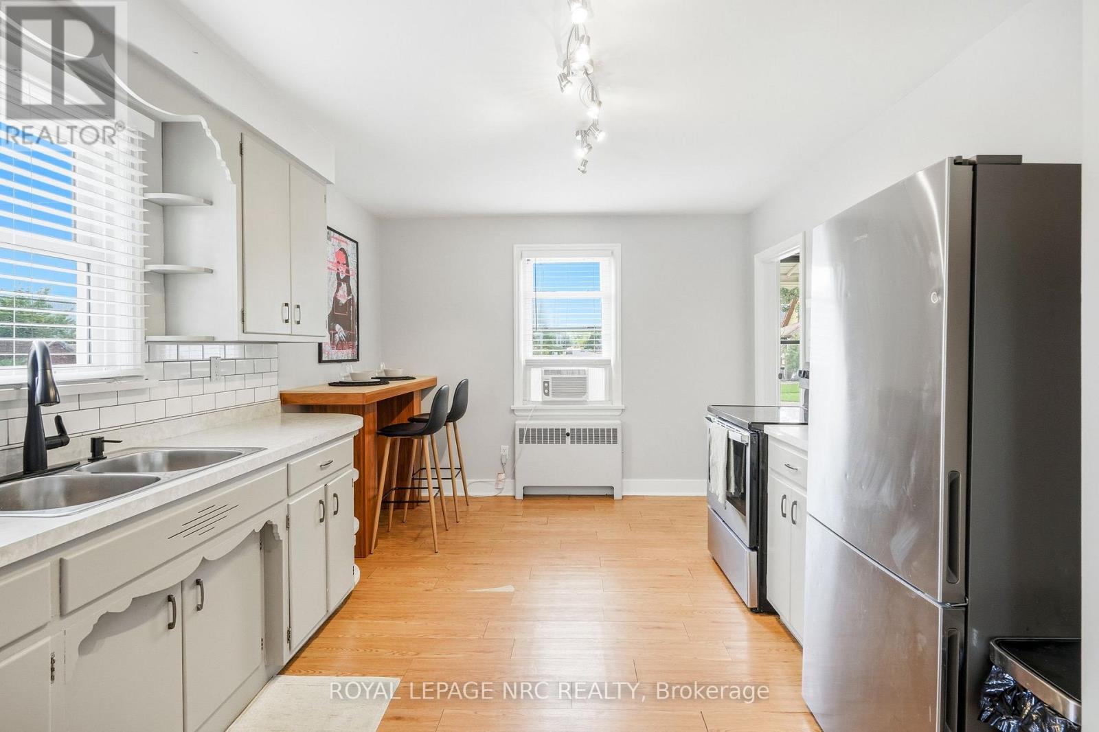 4939 Hamilton Street, Niagara Falls, Ontario  L2E 2V9 - Photo 12 - X13644738