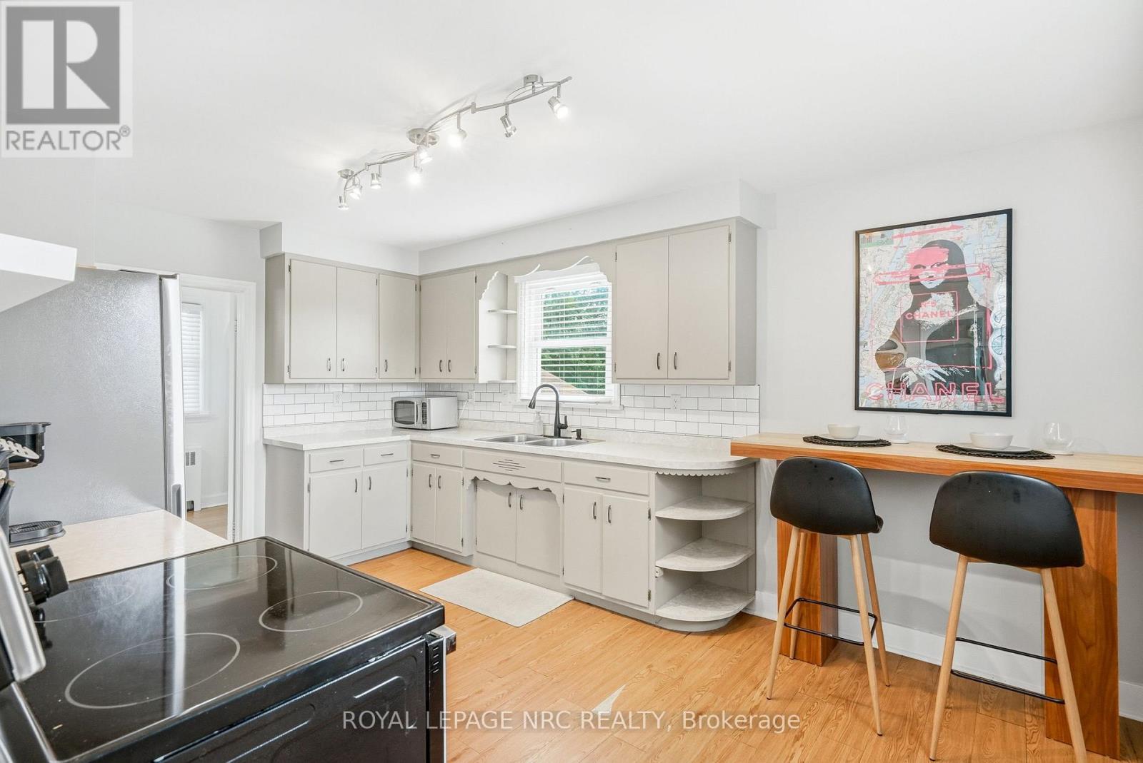 4939 Hamilton Street, Niagara Falls, Ontario  L2E 2V9 - Photo 13 - X13644738