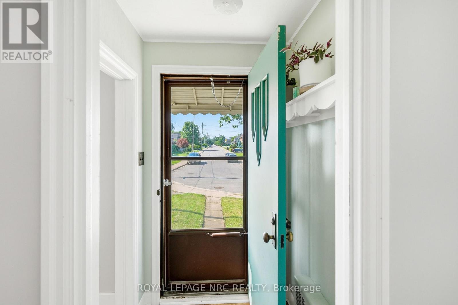 4939 Hamilton Street, Niagara Falls, Ontario  L2E 2V9 - Photo 5 - X13644738