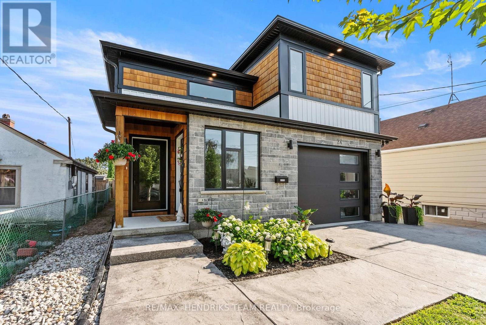 24 Prospect Avenue, St. Catharines, Ontario  L2M 5K1 - Photo 2 - X13646006