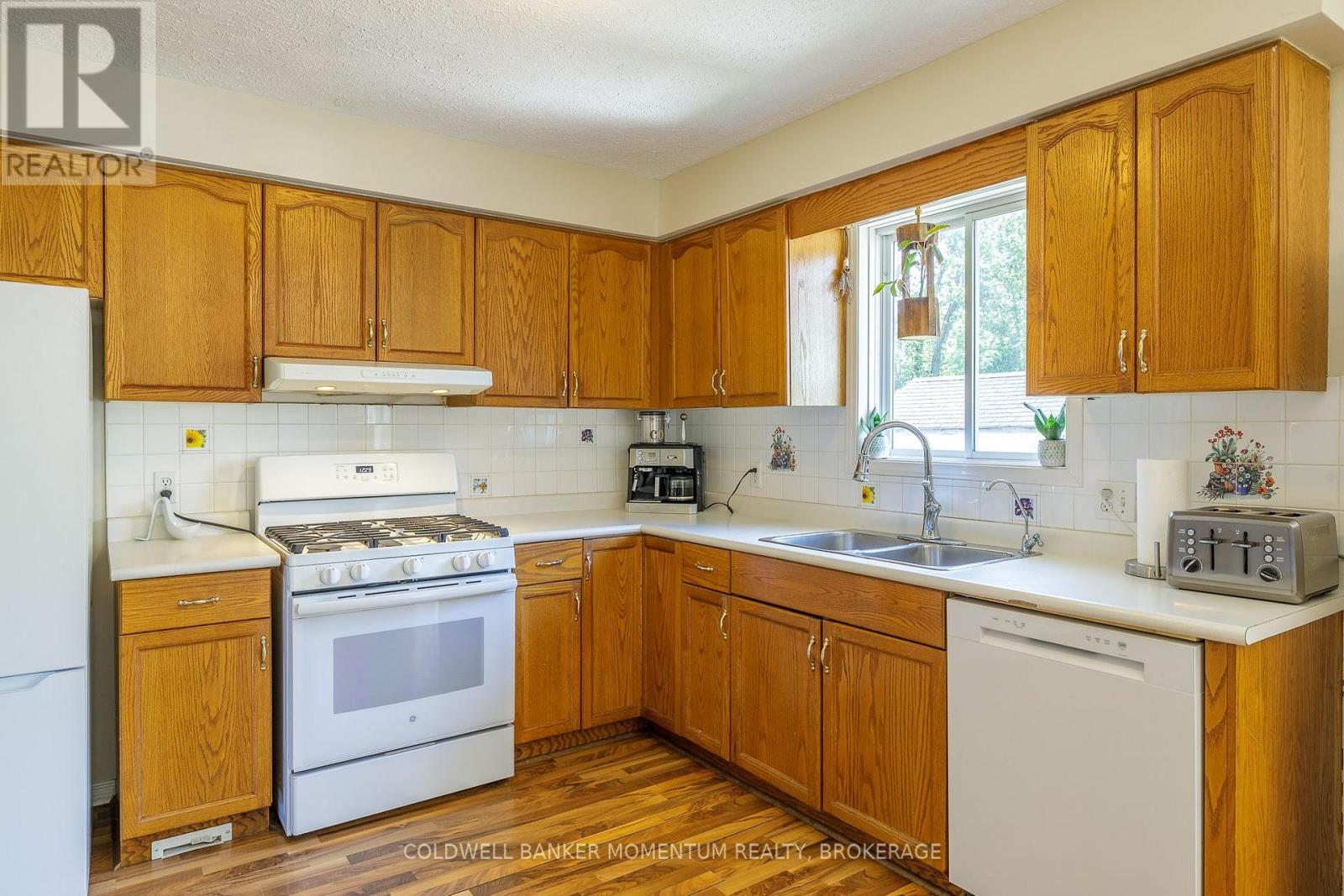 815 Dominion Road, Fort Erie, Ontario  L2A 6H5 - Photo 12 - X13646244