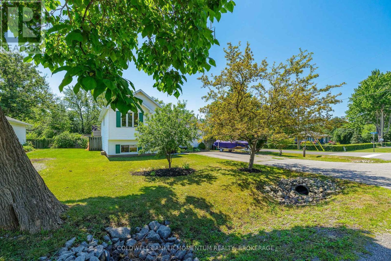 815 Dominion Road, Fort Erie, Ontario  L2A 6H5 - Photo 3 - X13646244