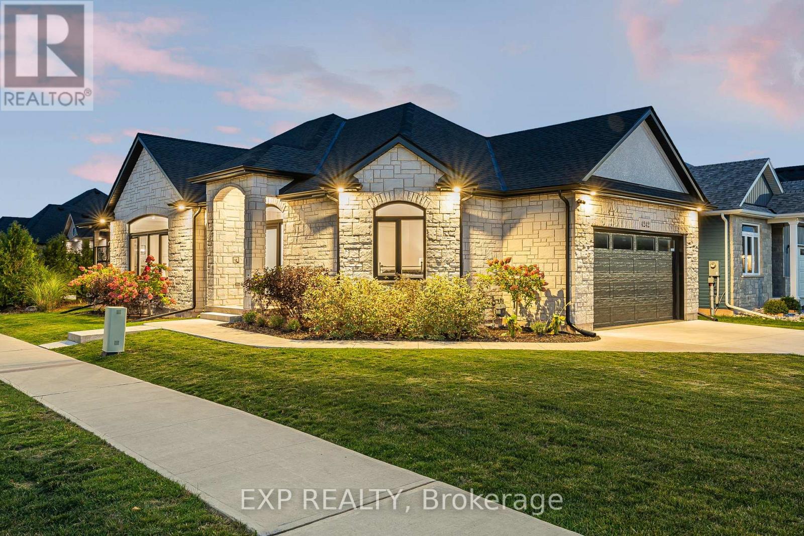 4242 VILLAGE CREEK DRIVE, Fort Erie, Ontario