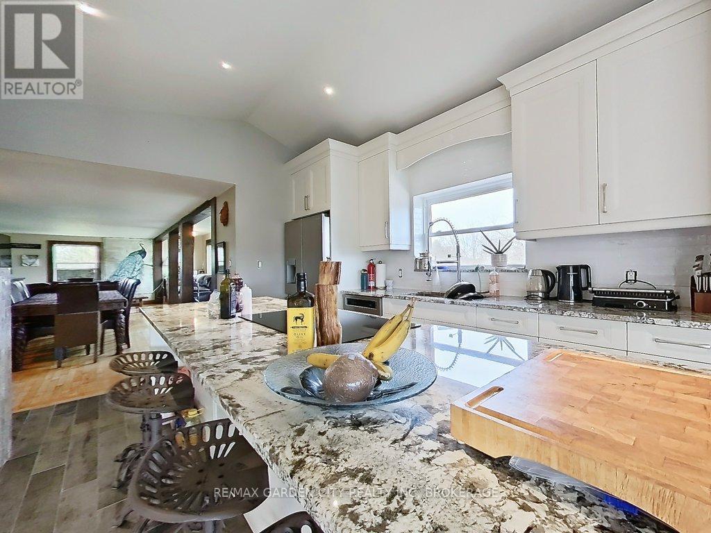 1030 Metler Road, Pelham, Ontario  L0S 1C0 - Photo 14 - X13647174