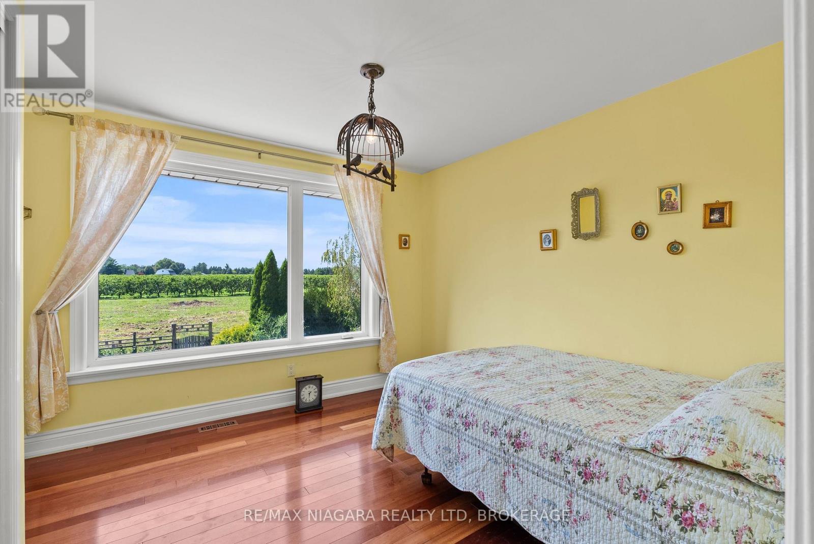 21 Garrison Village Drive, Niagara-On-The-Lake, Ontario  L0S 1J0 - Photo 22 - X13644454
