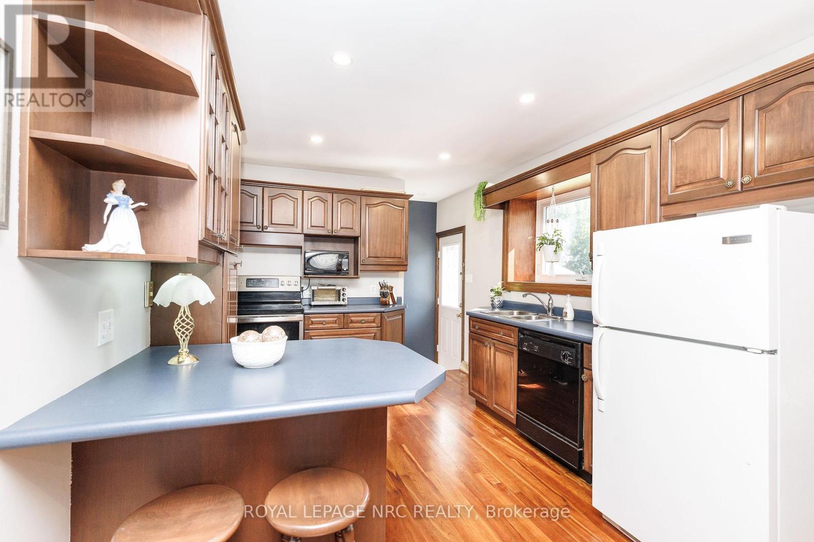 85 Regent Drive, St. Catharines, Ontario  L2M 3L9 - Photo 17 - X13647592
