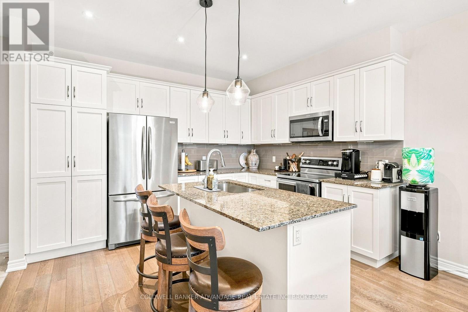 11 Dandurand Court, Grimsby, Ontario  L3M 0H7 - Photo 8 - X13647964