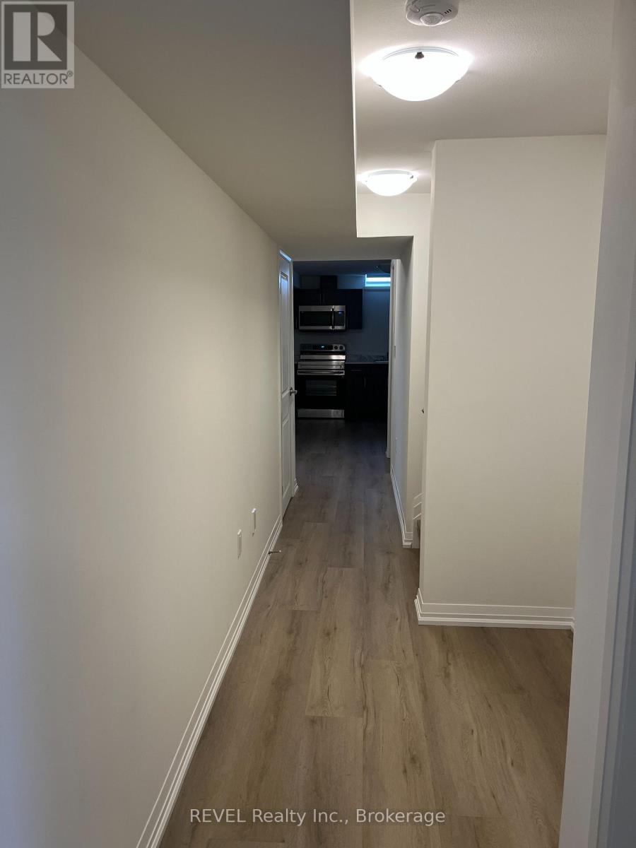Lower Unit - 84 Acacia Road, Pelham, Ontario  L0S 1E1 - Photo 11 - X13648452