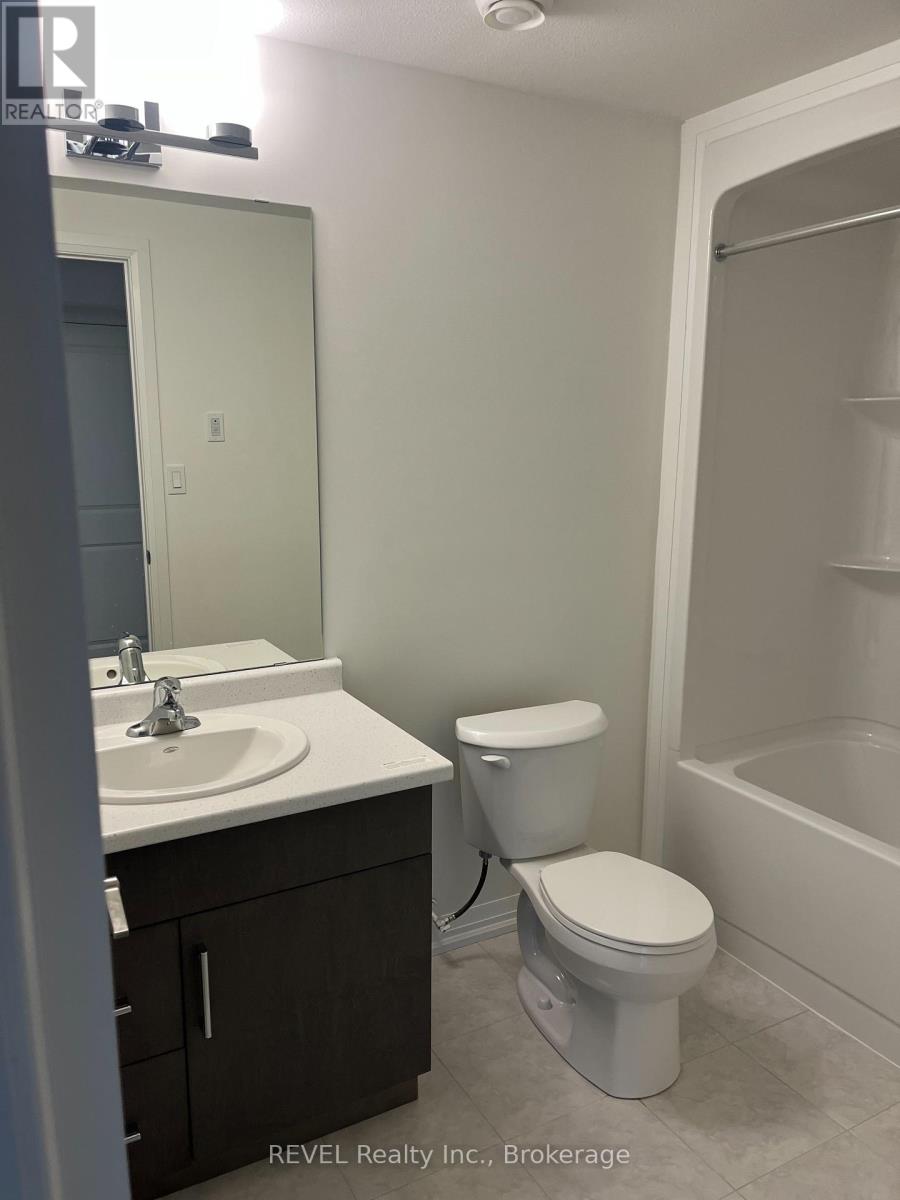 Lower Unit - 84 Acacia Road, Pelham, Ontario  L0S 1E1 - Photo 6 - X13648452