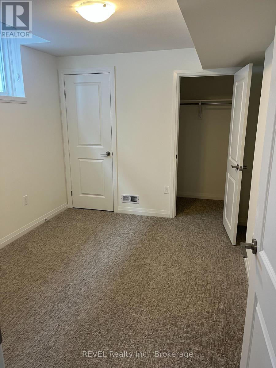 Lower Unit - 84 Acacia Road, Pelham, Ontario  L0S 1E1 - Photo 8 - X13648452