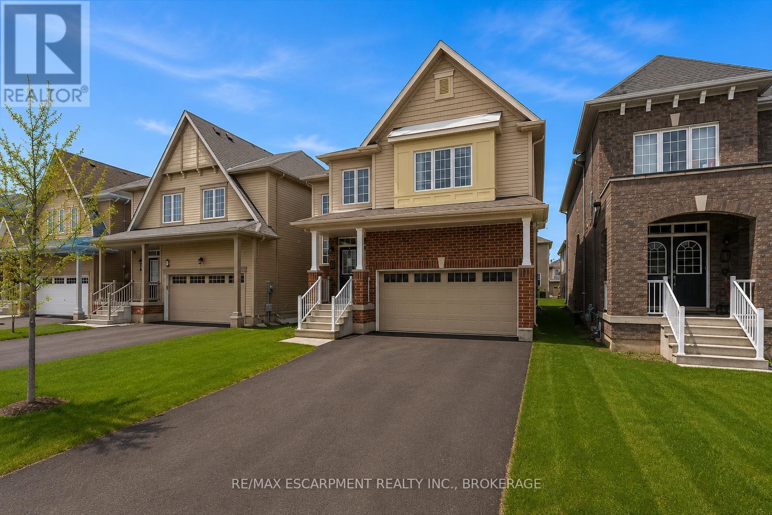 13 Steven Drive, Thorold, Ontario  L3B 0G7 - Photo 2 - X13648954
