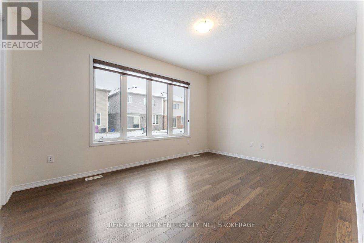 13 Steven Drive, Thorold, Ontario  L3B 0G7 - Photo 9 - X13648954